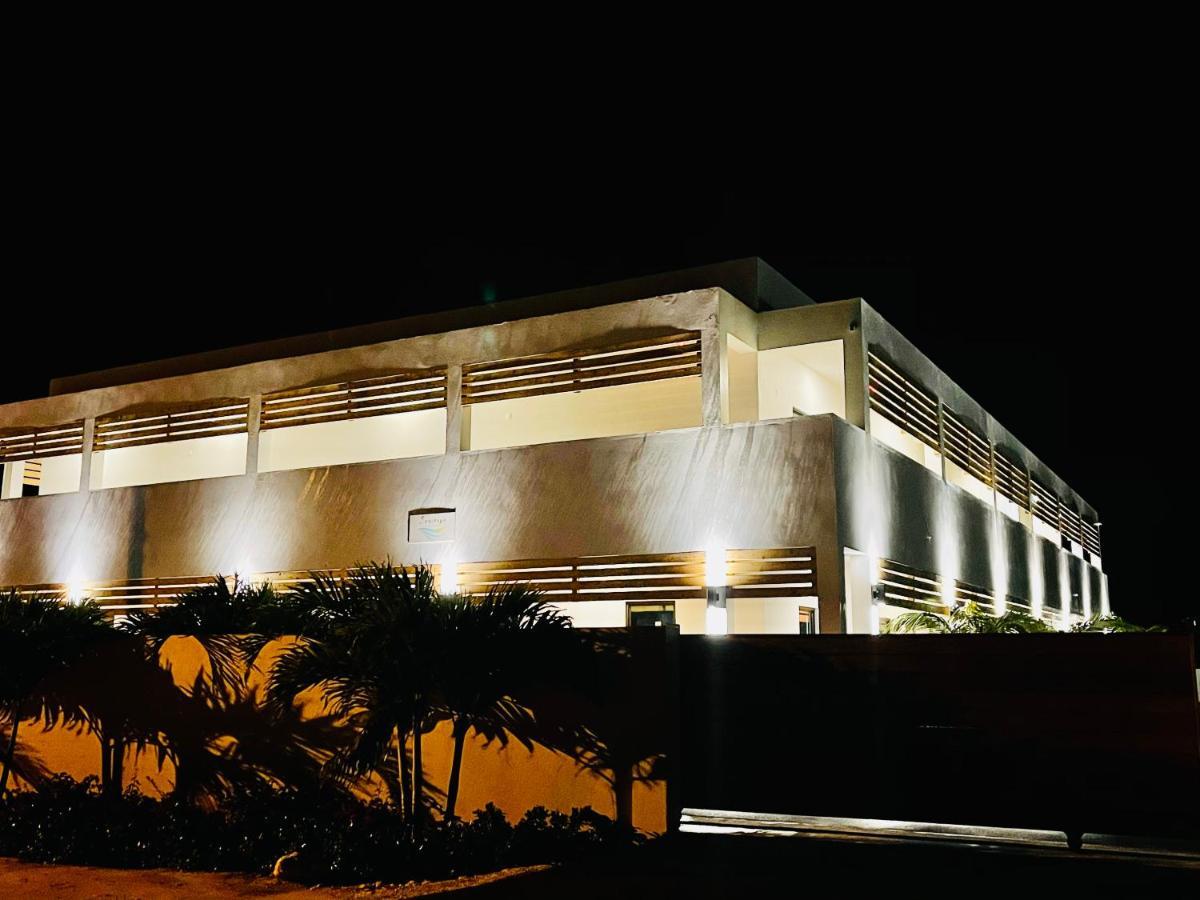 Seascape Hotel The Bight Settlements المظهر الخارجي الصورة